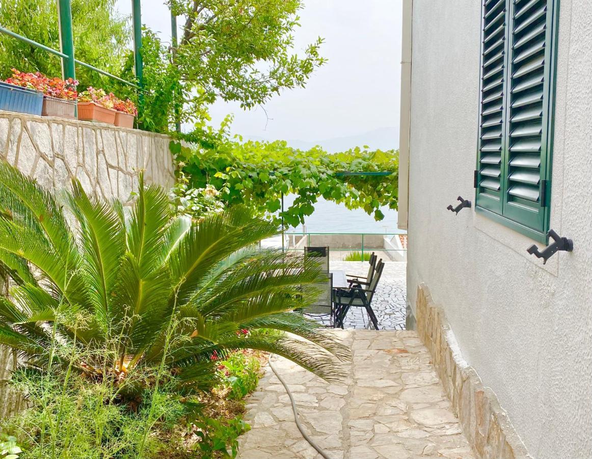 Appartement Vila Lucija à Brist Extérieur photo