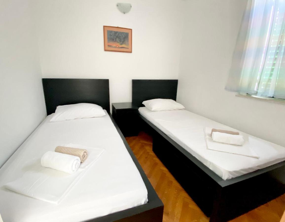Appartement Vila Lucija à Brist Extérieur photo