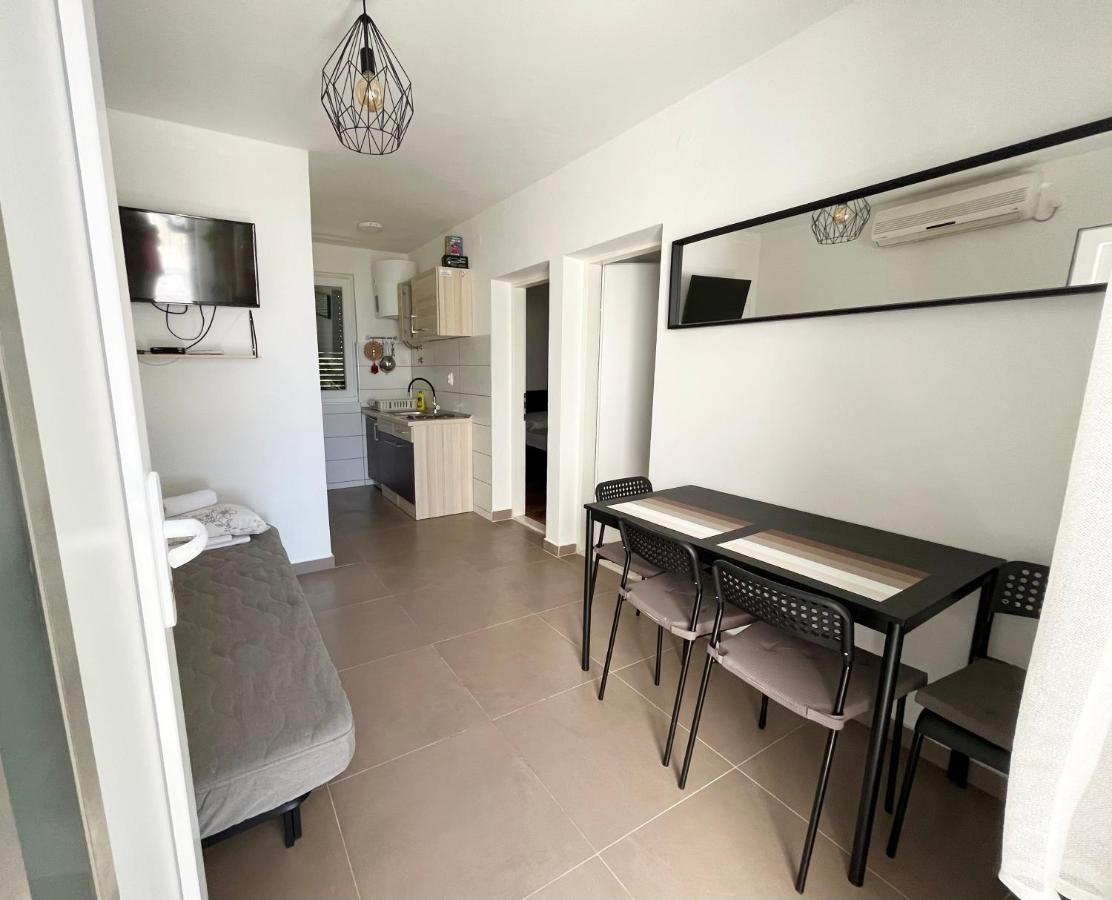 Appartement Vila Lucija à Brist Extérieur photo